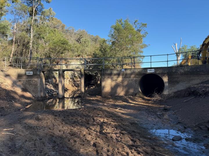 Tunnel under a bridge crossing